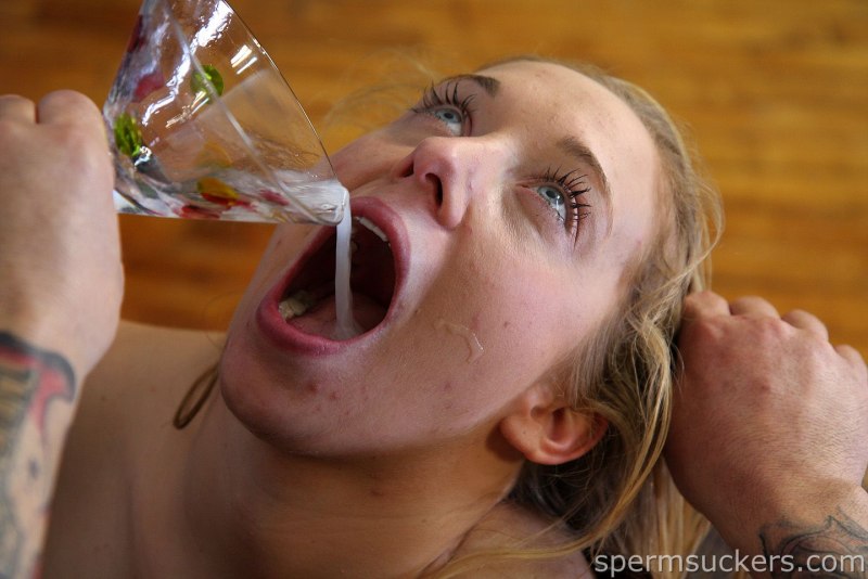 Выпила кончу из стакана