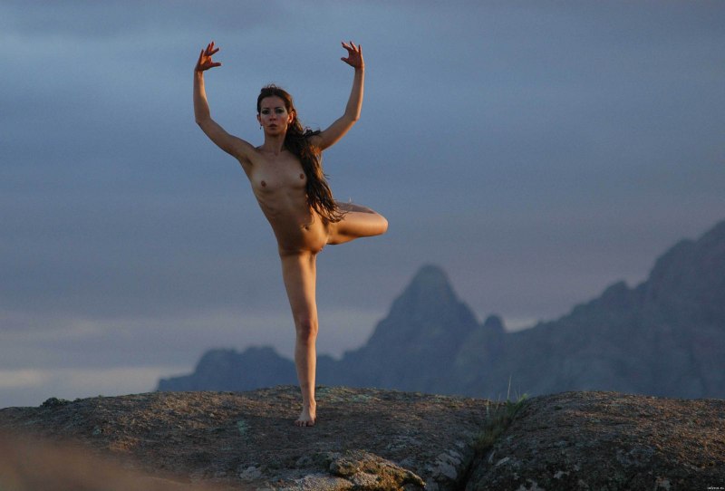 Голые женщины альпинистки