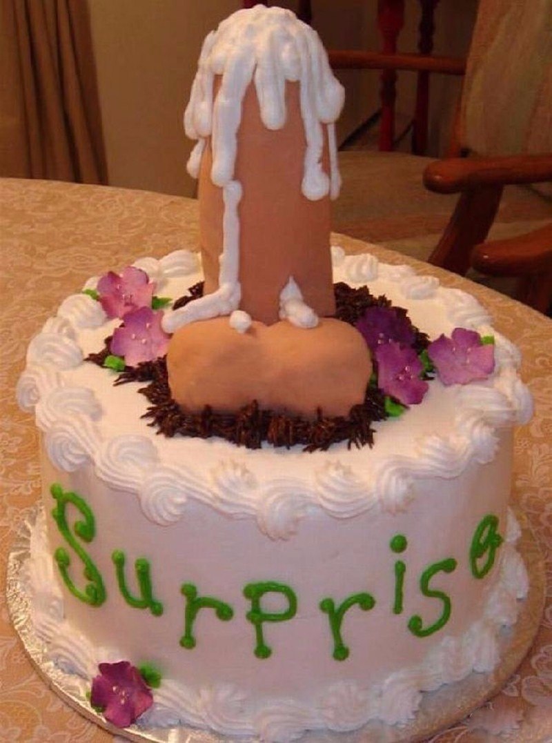 Торт в виде половых органов