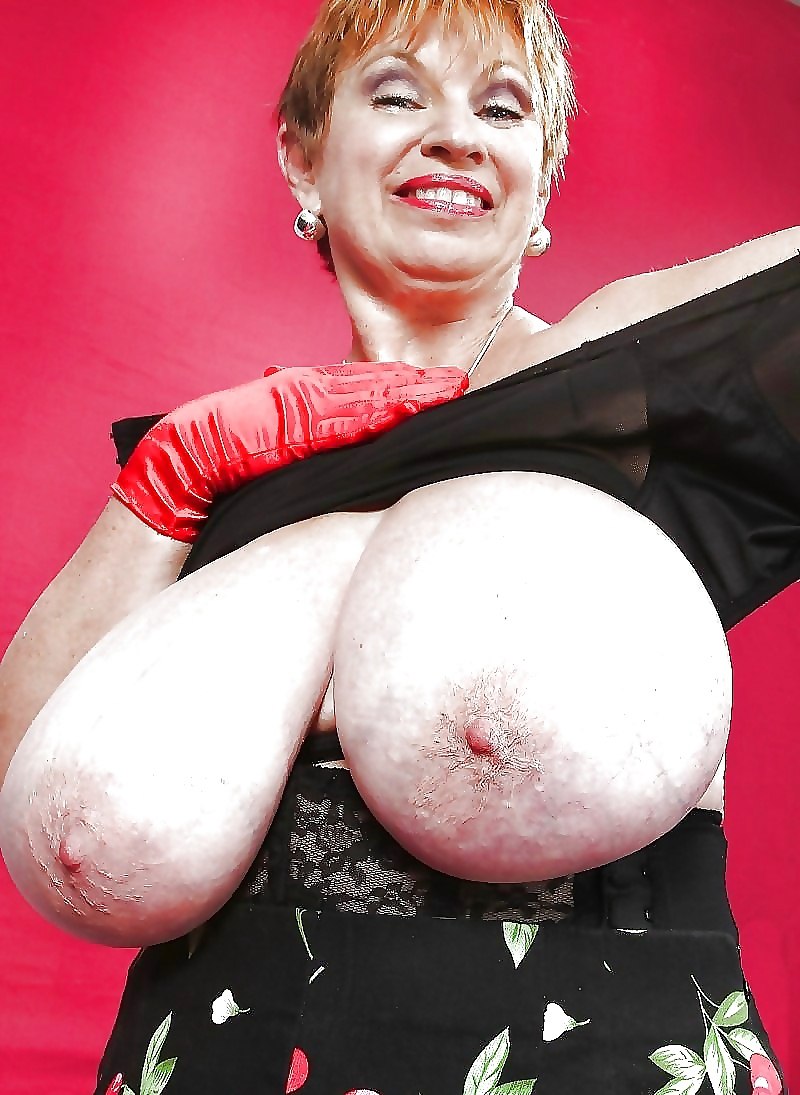 Старушки с большими грудями