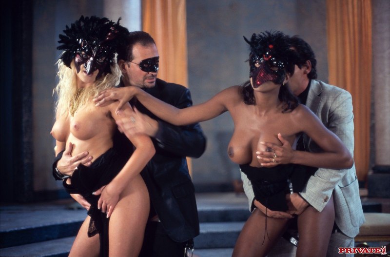 Групповуха с сандрой Руссо и Джулия Сильвер