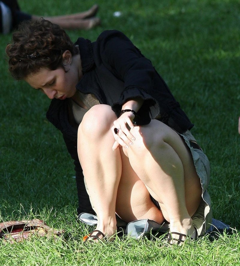 Девушки без трусов подсмотренное