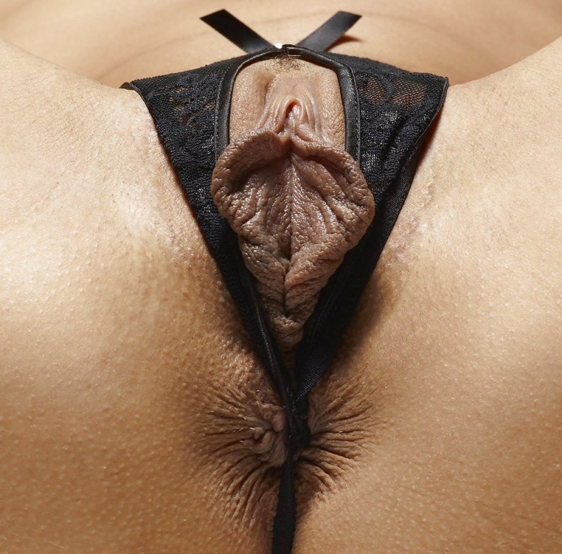 Эротические трусики с дыркой