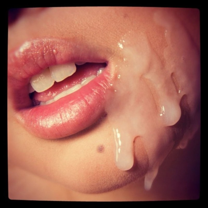 Красивым женщинам кончают на губы