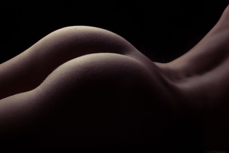 Красивые голые женские попки