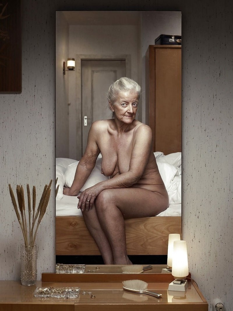 Голые женщины натурщицы ретро