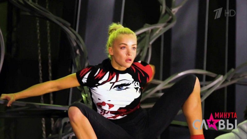 Кимберли Уайатт шпагат фото