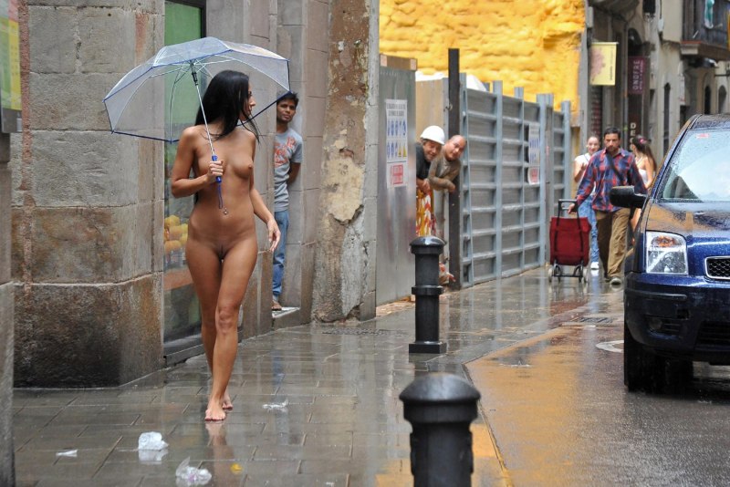 Дрочка члена на природе