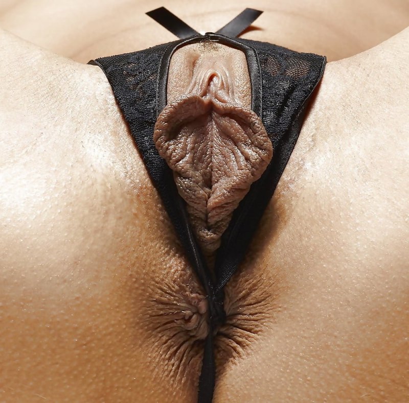 Эротические трусики с дыркой