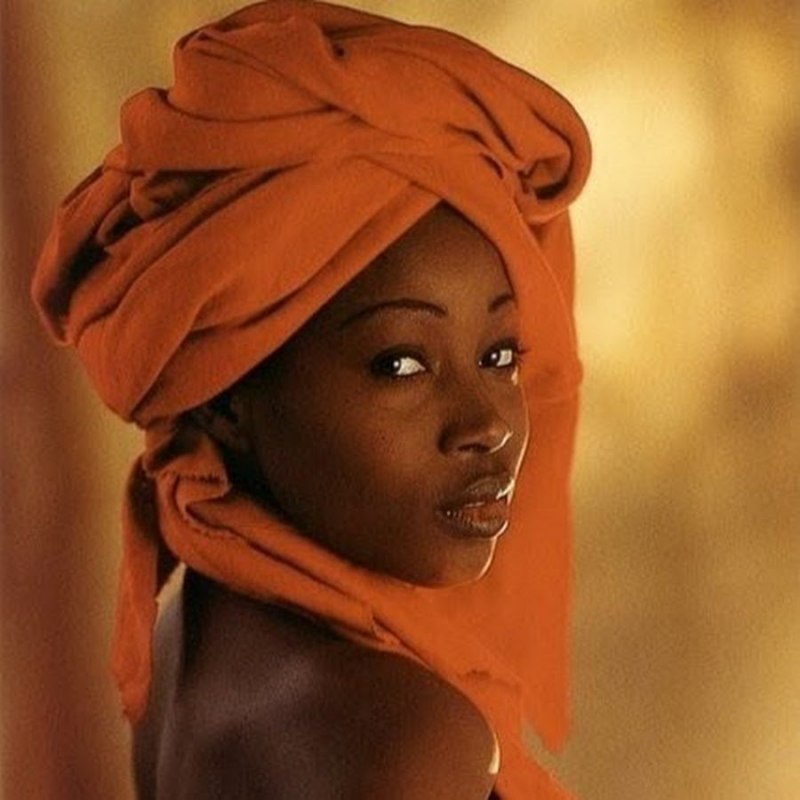 Голые темнокожие красотки