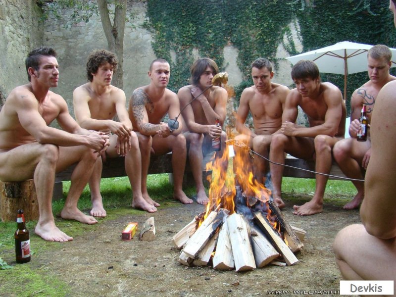 На шашлыка без трусов девушки