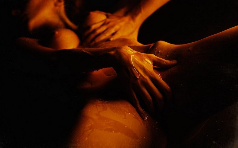 Голая ночью в гостинице