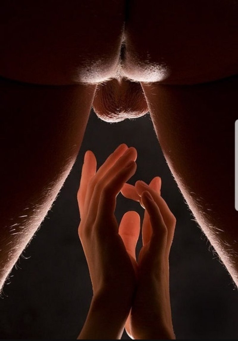 Эротические мужские руки