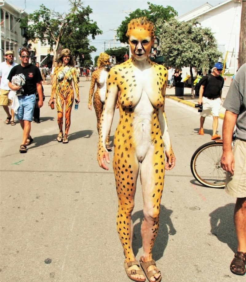 Бодиарт на улице