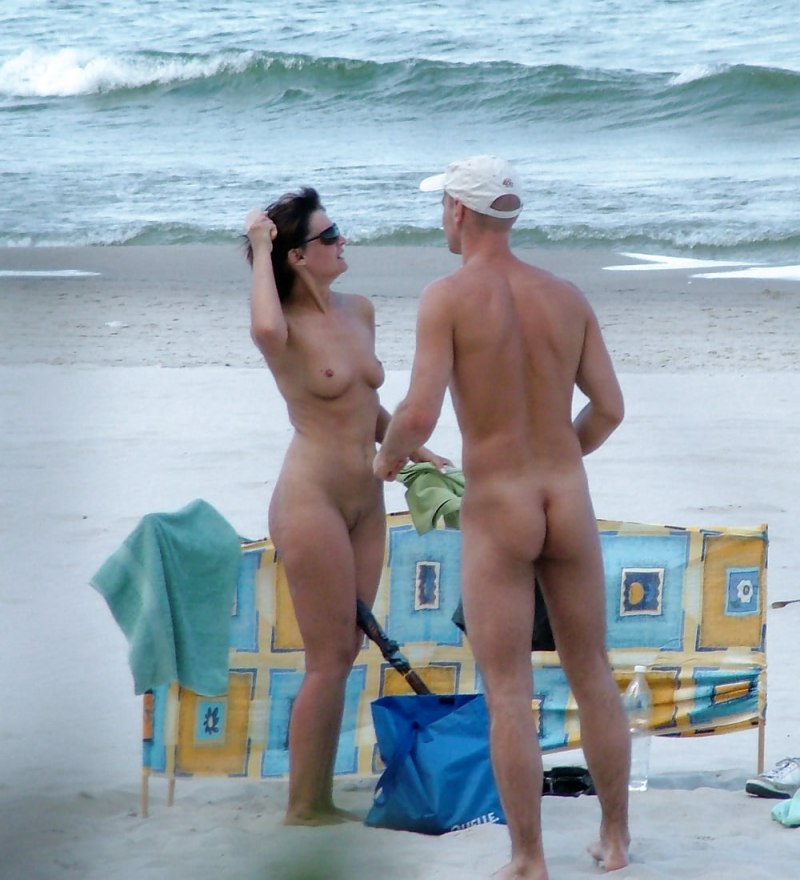 Голые бабы на нудистком пляже