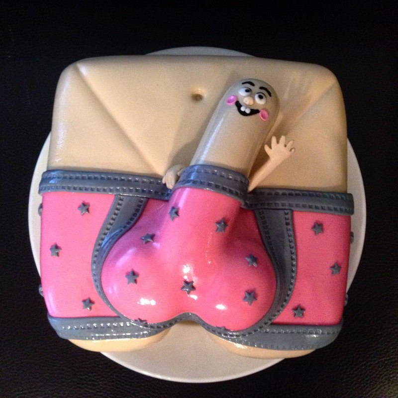 Торт в виде половых органов