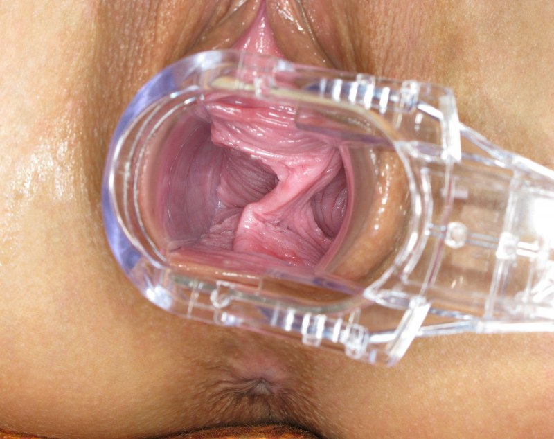 Влагалище девушки внутри