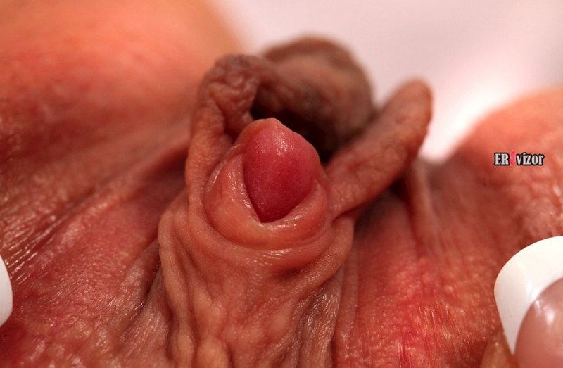 Огромный клитор крупно