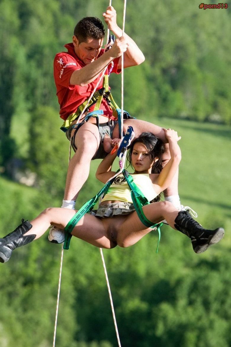 Эротичная альпинистка