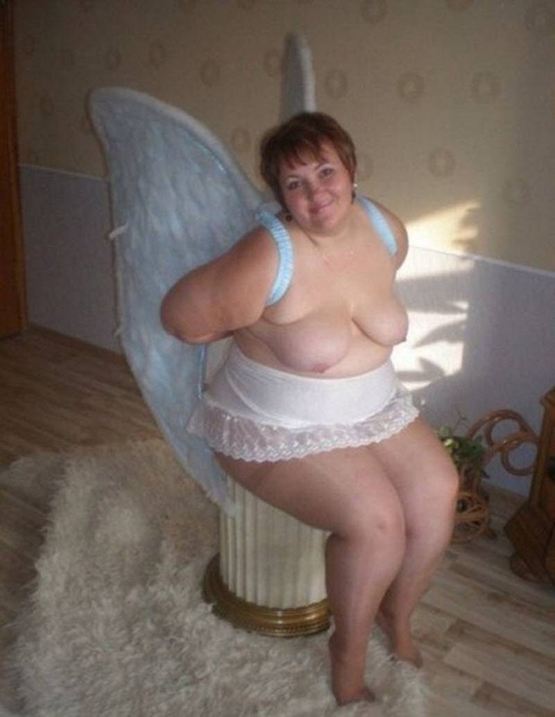 Толстые голые пышки в соцсетях