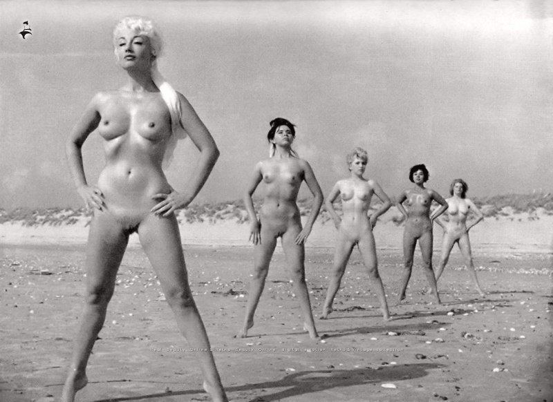 На скамейке порно.ретро