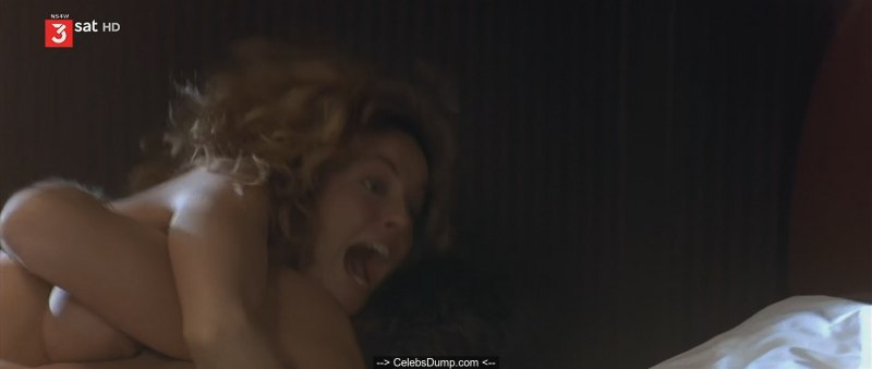 Грета Скакки актриса ню