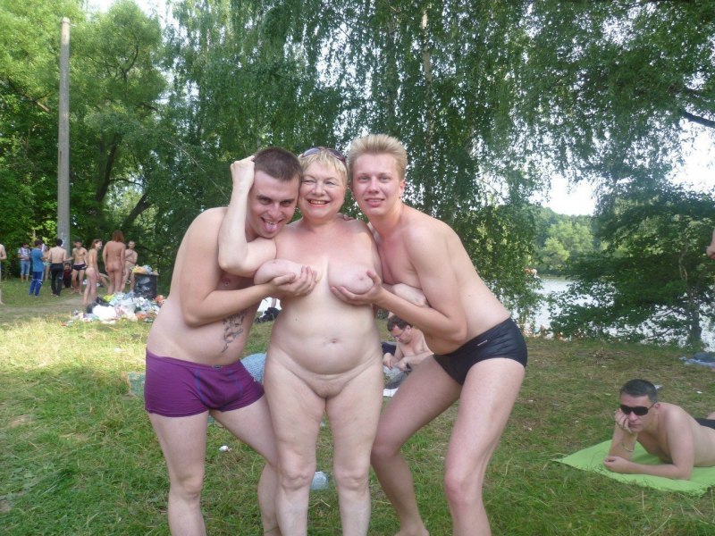 Голые фрики из социальных сетей