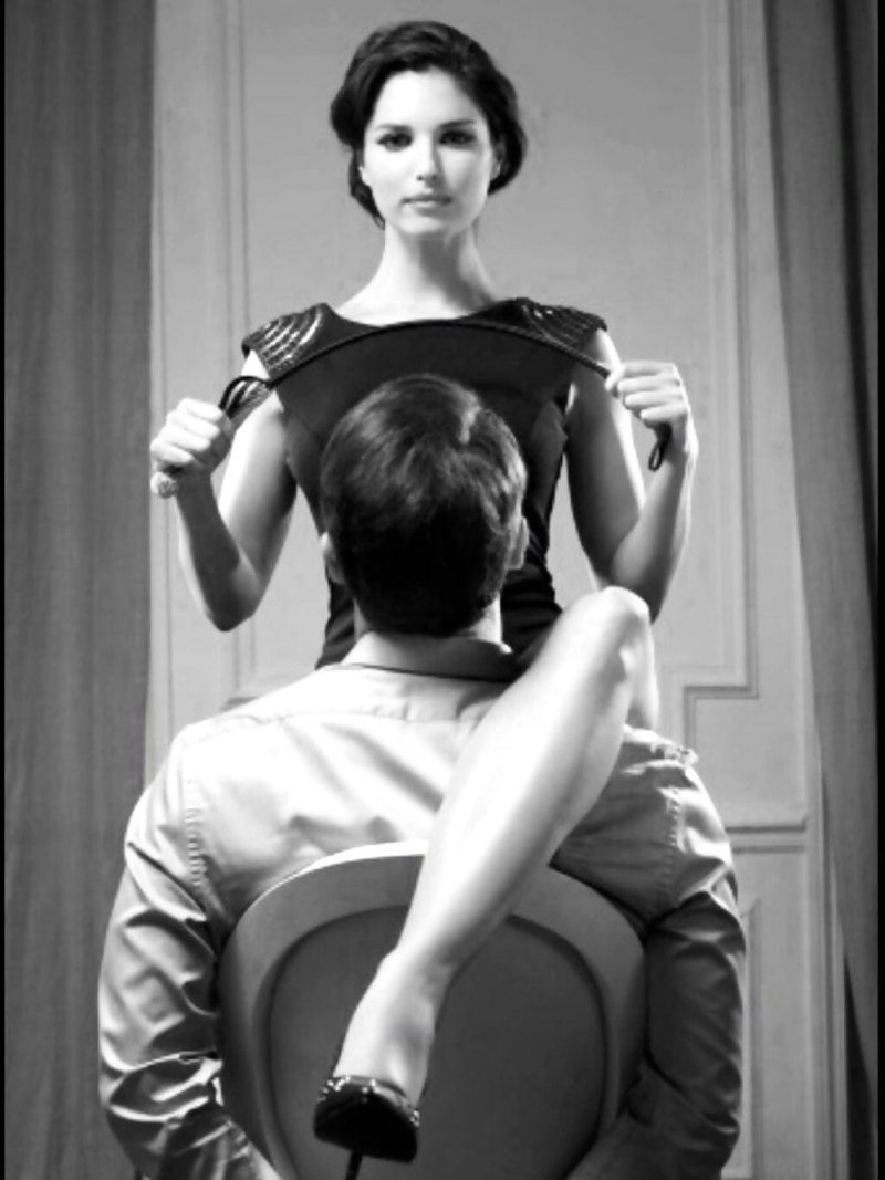 Подставка для ног госпожи