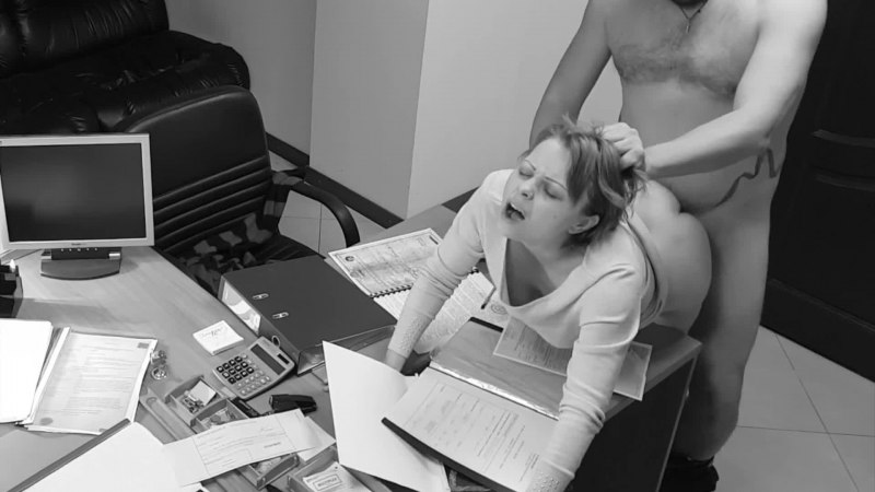 Трах в офисе скрытая камера