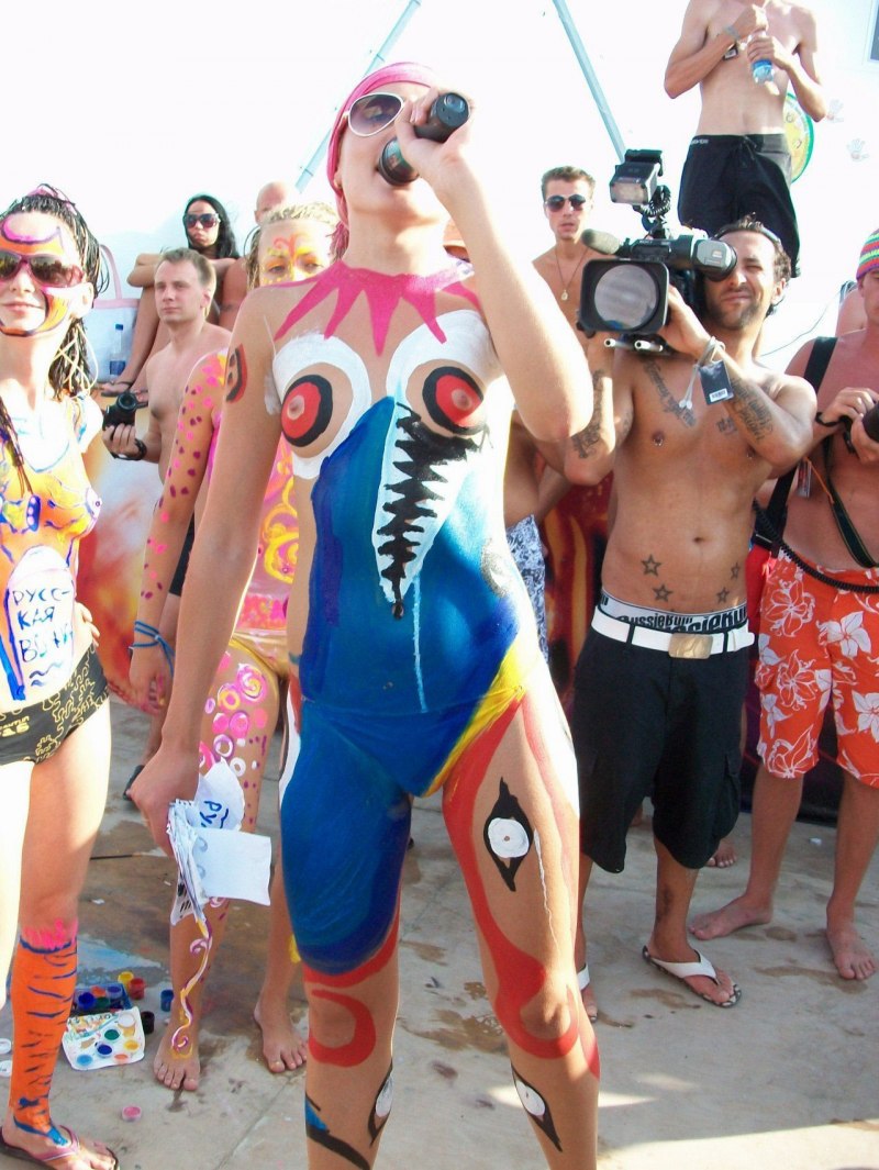 Конкурс бодиарт на пляже