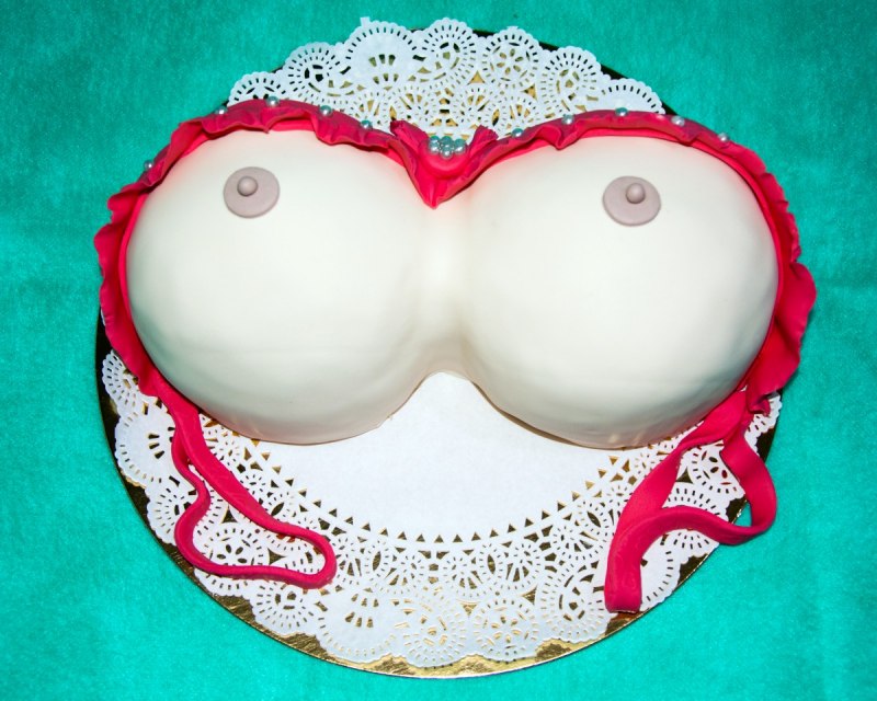 Https.//porno feminization как приклеить протез молочной железы