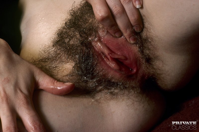 Волосатая вагина блондинки