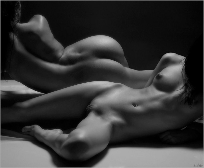 Черно белые фото девушек ню