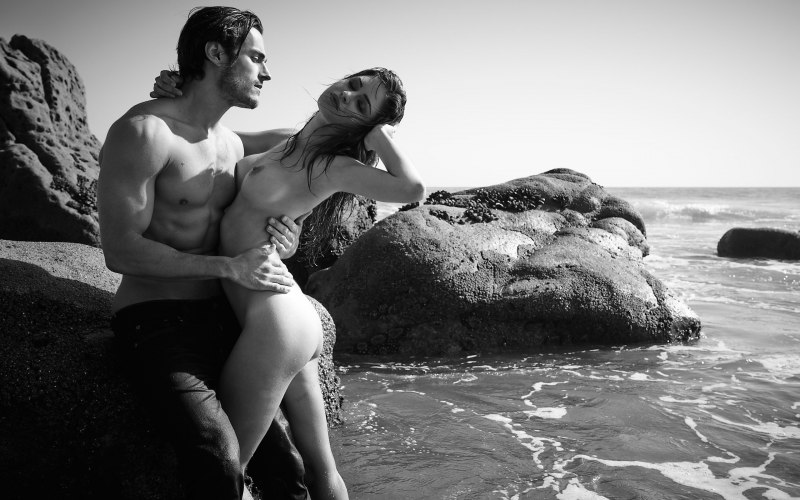 Парная фотосессия в стиле ню