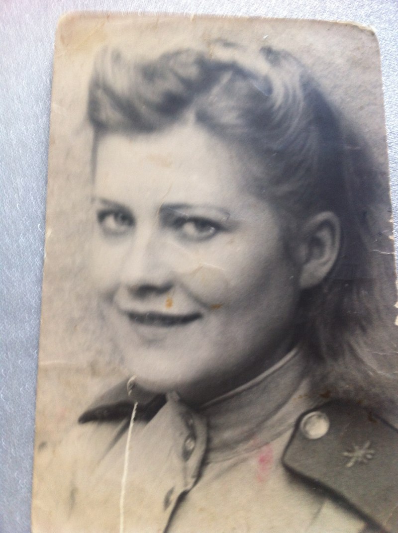 Голая Зинаида Сорочинская