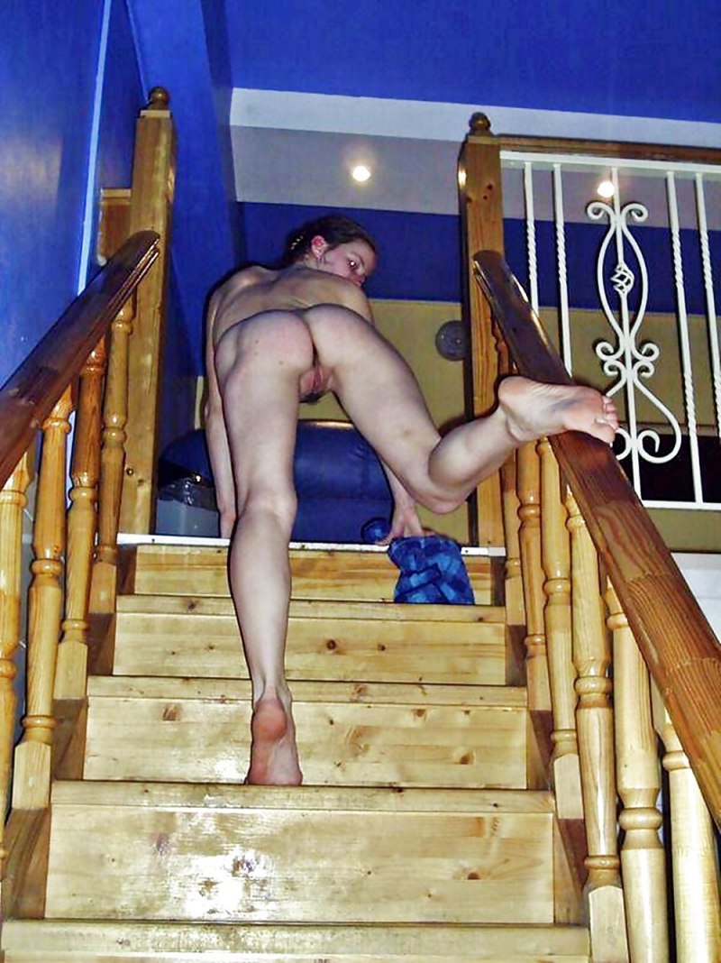 Голые девки в сауне с мужиками