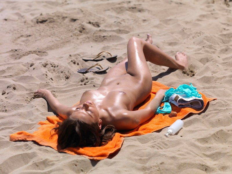 Красивые влагалища на пляже