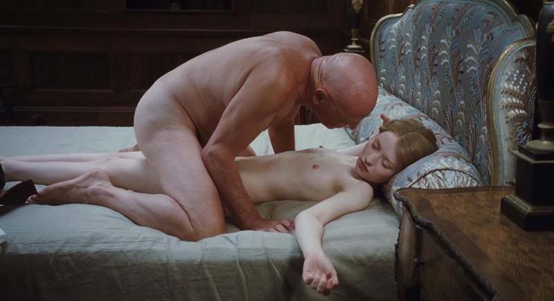 Эмили Браунинг спящая красавица 2011 sex