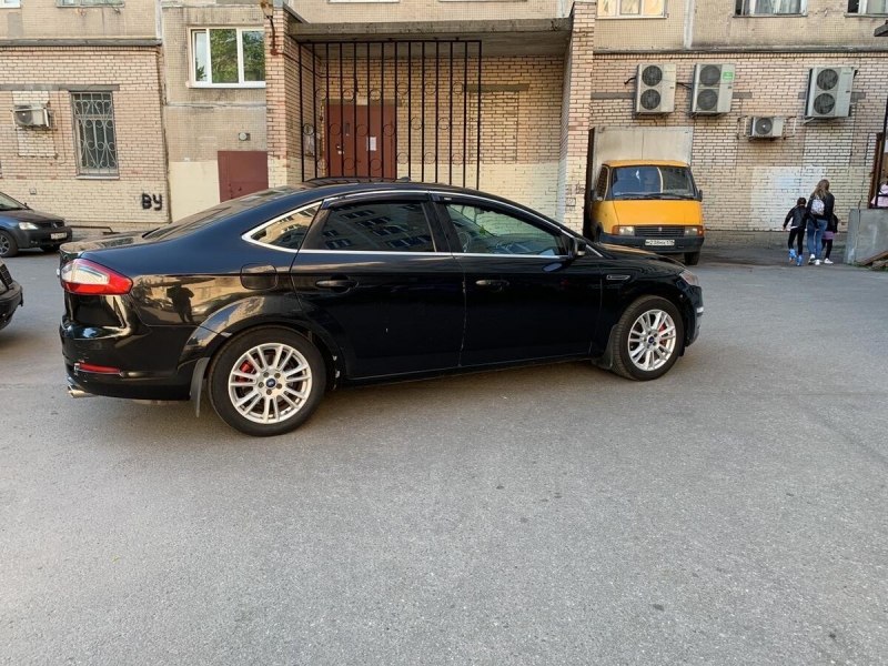 Объятия влюбленных