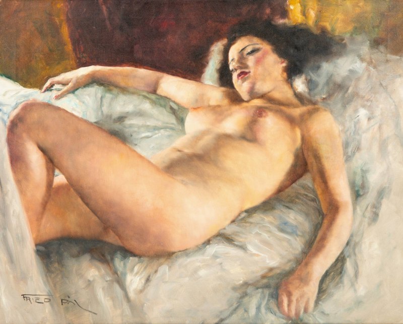 Натурщица ню промежность