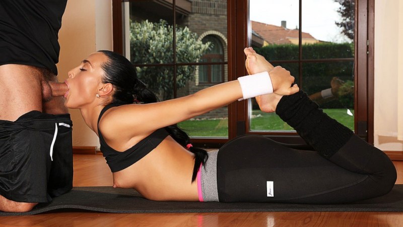 Трах фитнес в леггинсах