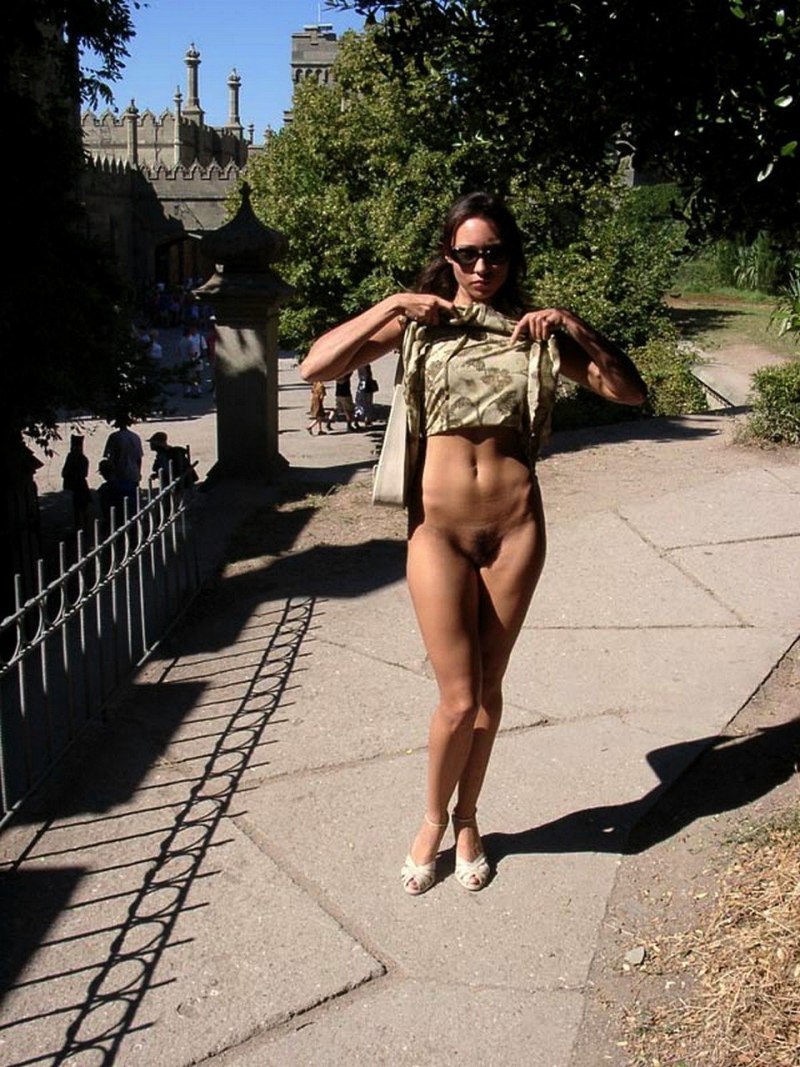 Блондинки с голым низом