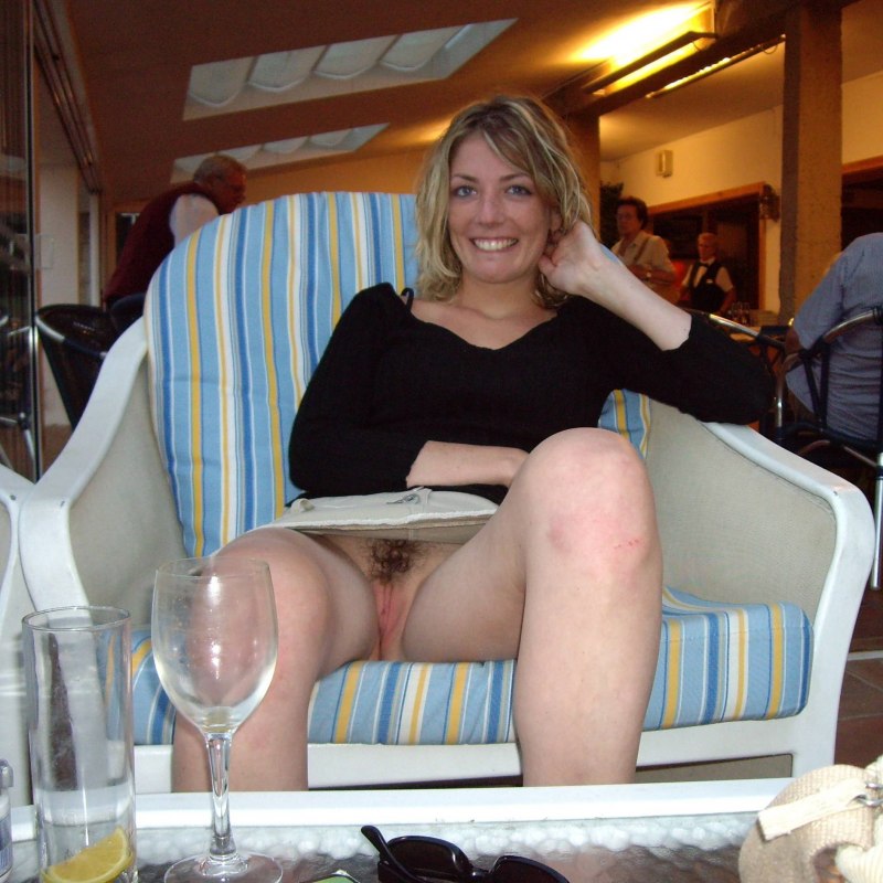 Женщины без трусиков подсмотренное