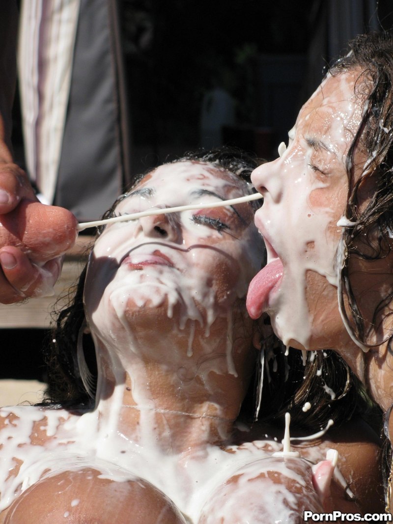 Кончил много кончи на лицо