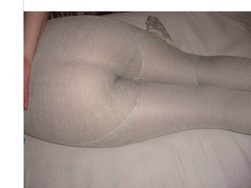 Обоссаные хб колготки