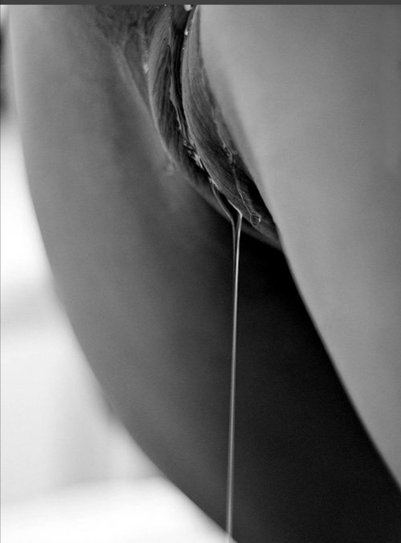 Киска потекла от возбуждения