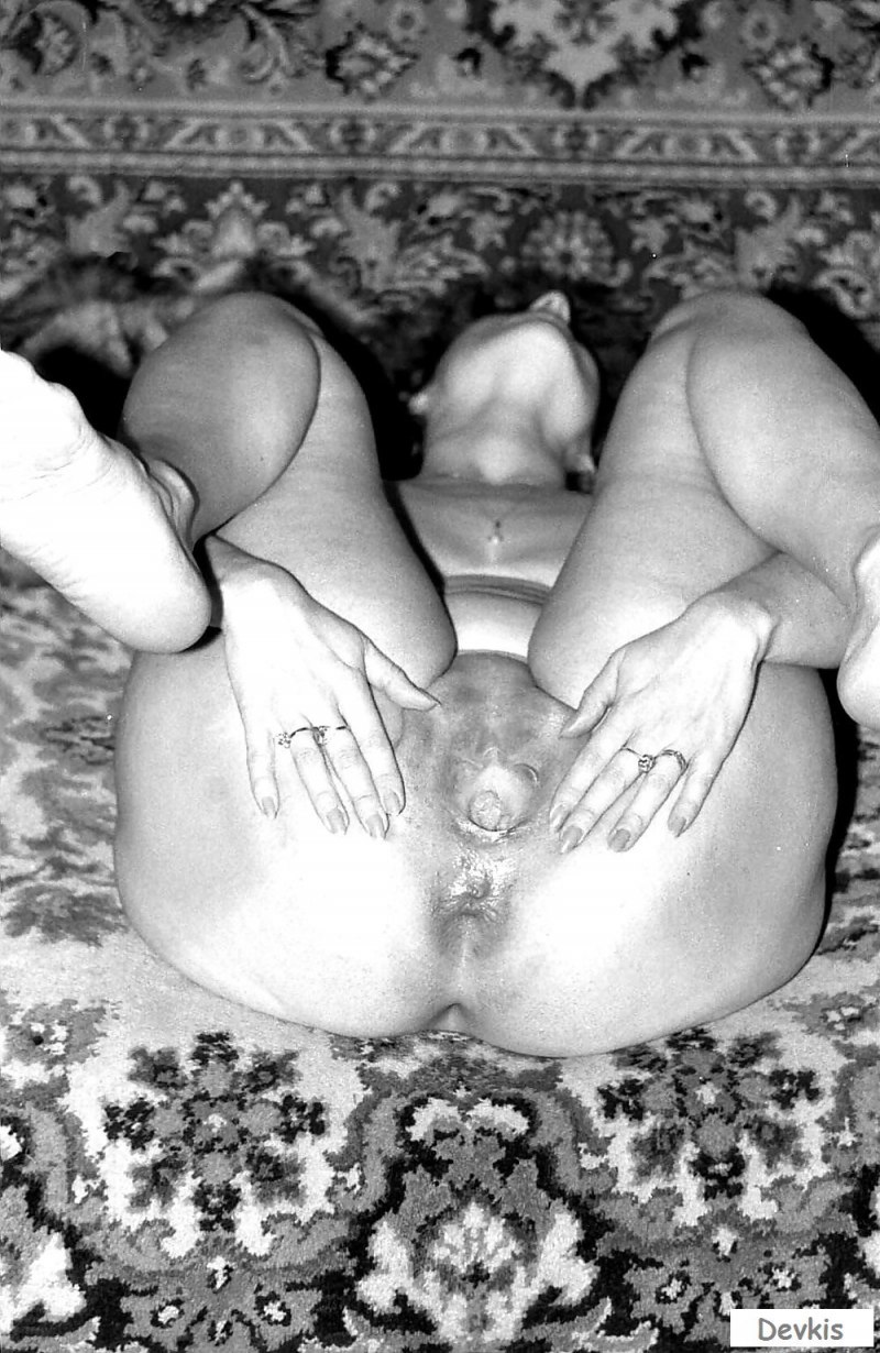 Голые женщины Любительское ретро