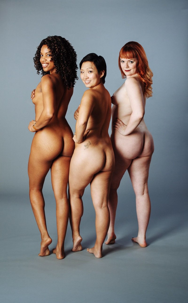 Голые женщины разных наций