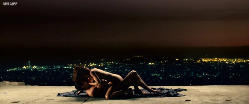 Клара Лаго голая в фильме три метра над уровнем моря