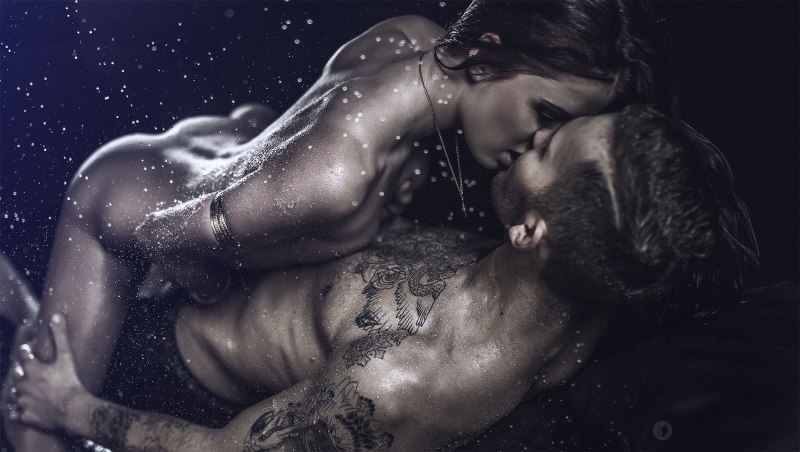 Iwia is amazing by sucking and fucking her juicy holes in Hardcor